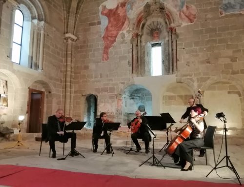 En un marco incomparable, la Iglesia de Santiago de Sigüenza, el Quinteto Español Concuerda y Más, emocionó a los espectadores con su concierto.