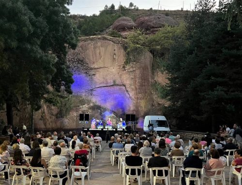 CHECA, una noche mágica del mejor flamenco. El enclave, la masiva asistencia de público y la sensacional actuación de los participantes, todo un éxito.