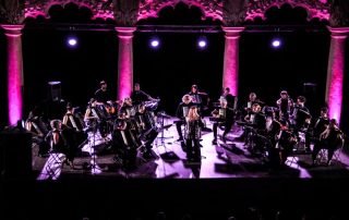 Orquesta Sinfónica de Acordeones de Bilbao durante su actuación en el Palacio del Infantado de Guadalajara