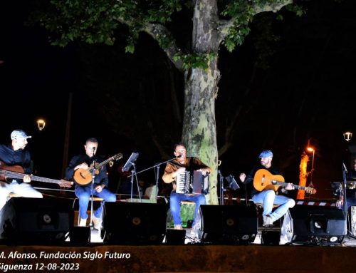 La música tradicional de las Islas Canarias en Sigüenza. MIGUEL AFONSO y su Grupo protagonizó el concierto.